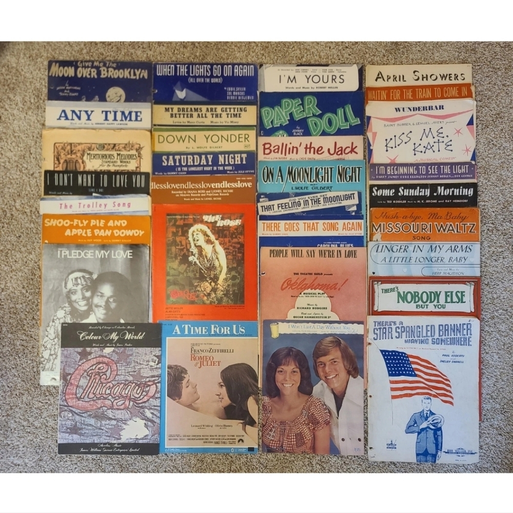 LOT OF 32 Vintage Piano Sheet Music Solos